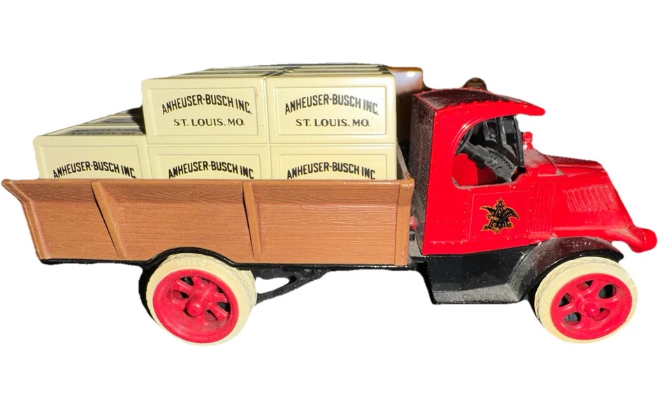 Banco de camión Mack Bulldog Ertl 1926 con cajas Anheuser-Busch transmisión por cadena #9047 Foto 2 de 4