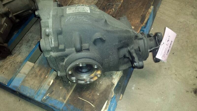 2006 BMW 330i Rear Axle Differential Carrier Automatic Transmission - Imagem 3 de 4