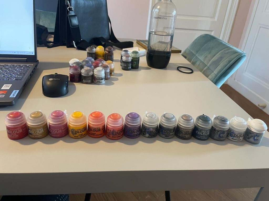 Games Warhammer Citadel Paint Bundle 33 paints (plus 35 extra