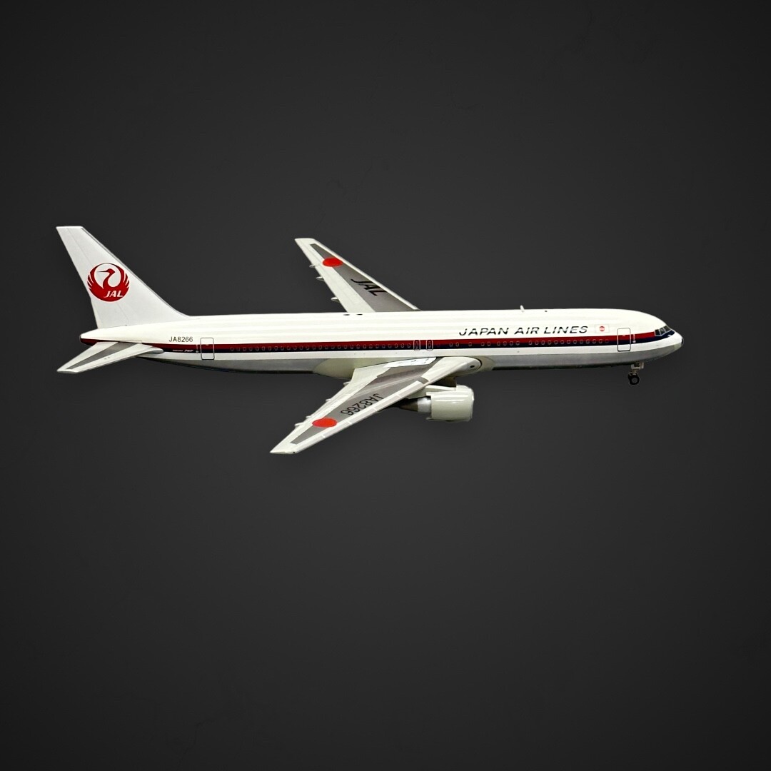 RARE 1/200 Boeing B767-300 JA8266 JAL Airlines model JC RARE 1/200 Boeing B767-300 JA8266 JAL Airlines model JC