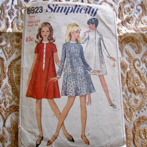 vintage dress for teenage girl