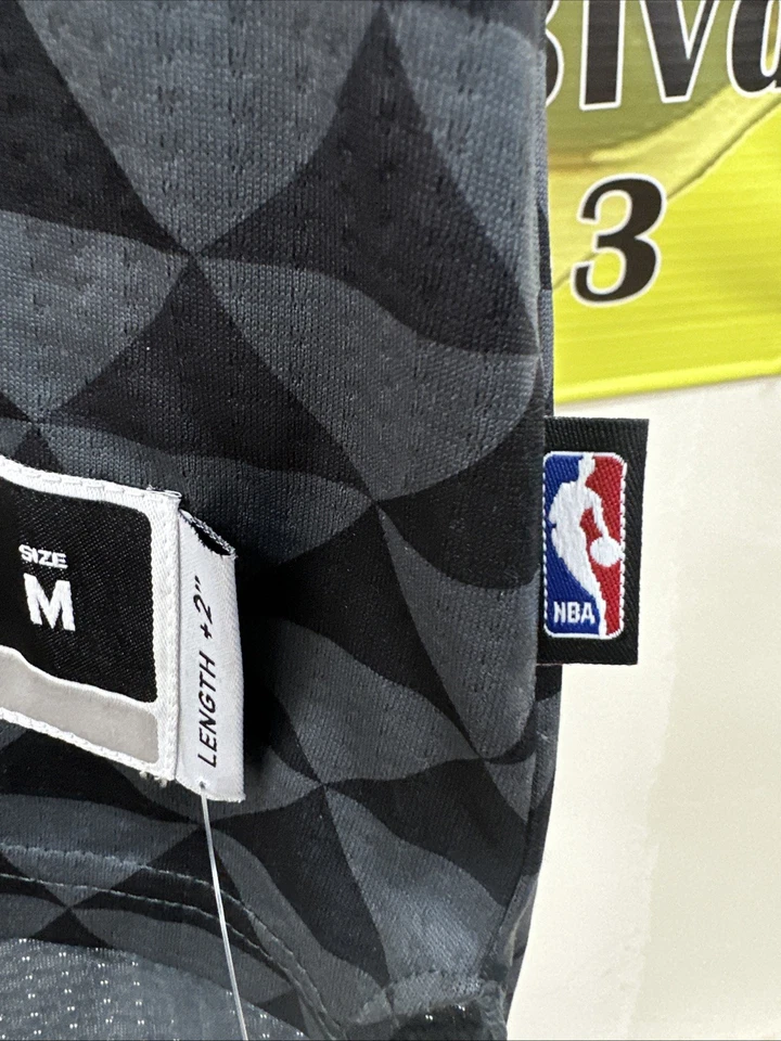 VTG Dwight Howard #8  NBA Atlanta Hawks Black Jersey  Swingman Men Size M Adidas - Image 4 of 4