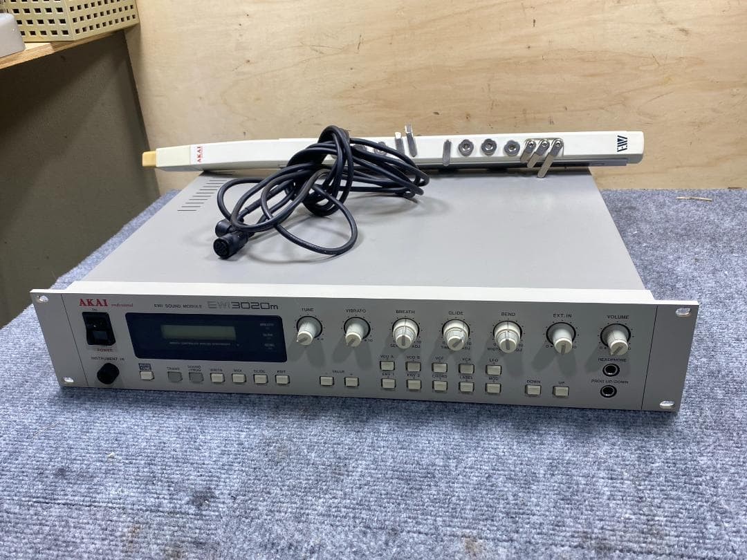 AKAI EWI3020m Sound Module + EWI3020 Wind Controller Synth Set