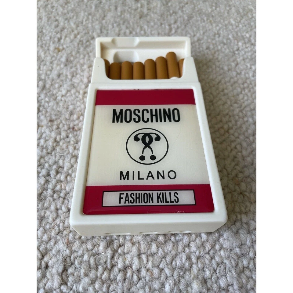 Moschino Funda iPhone Cigarrillos Moda Mata iPhone 6 Foto 2 de 4