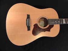 Godin Metropolis Natural Cedar Eq  --blemished--
