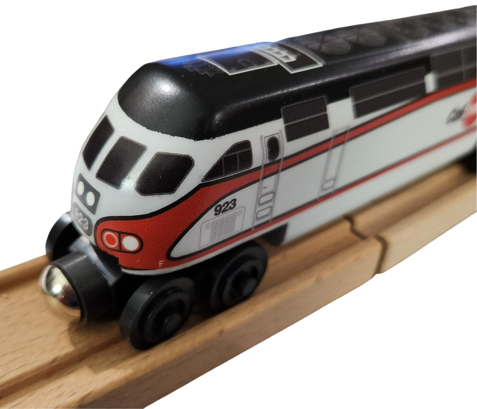 Wooden Whittle Shortline Railroad CALTRAIN 923 Commuter MP36 Locomotive ...