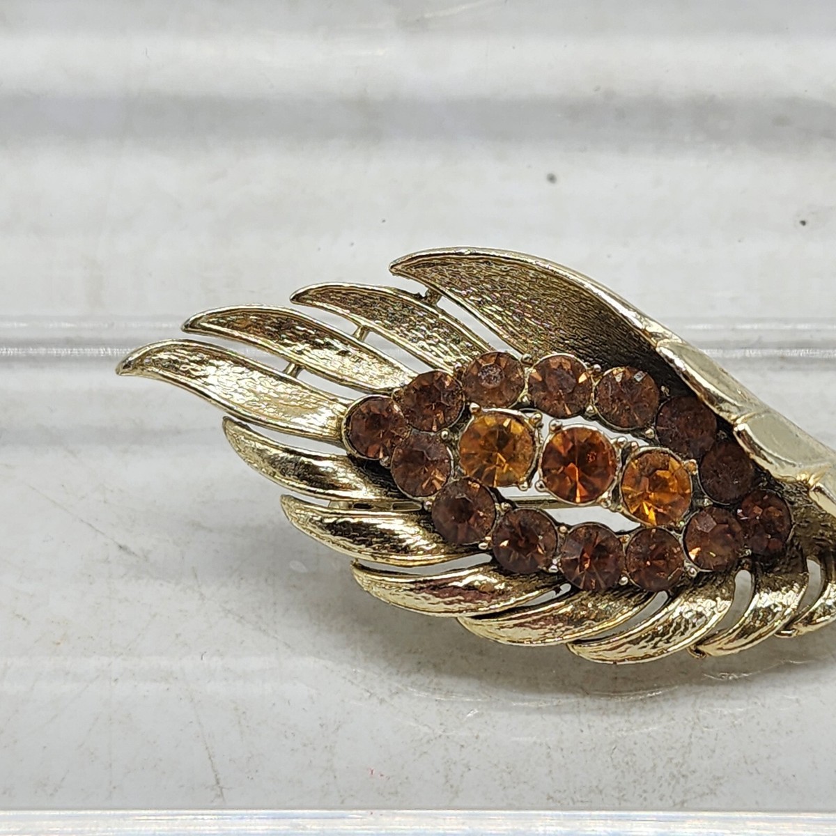Vintage Coro Gold Tone Amber Rhinestone Ribbon Leaf Brooch Pin Signed Coro Flowers and Leaves Brooch Gold-tone Amber AB  main image 2