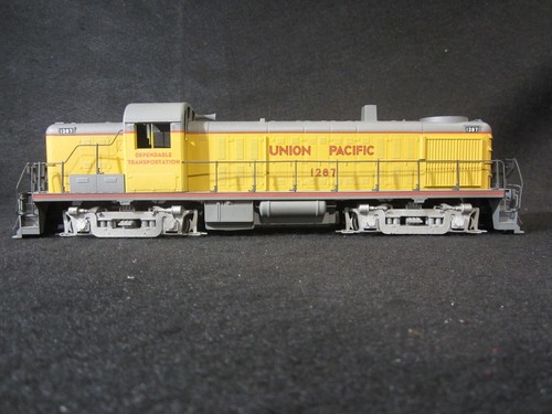 Weaver RS-3 Union Pacific #1287 Diesel Locomotive Stock #5012 O Gauge
