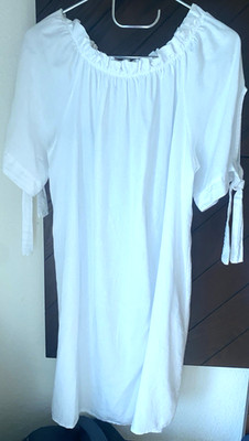 White Party Kleid  Rüschen Ausschnitt  Schleifen 40 42 weit  Länge 92