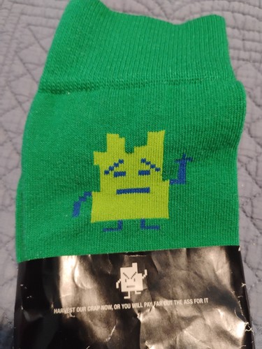 Aqua Teen Hunger Force Mooninites IGINIGNOKT Erwachsene Schwimmen grüne Socken halbhoch neu aus altem Lagerbestand - Bild 2 von 6