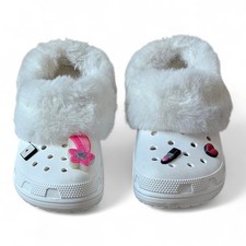 Crocs Classic Plush White Fur Lined Clogs Women s Size 7 / Men s 5