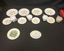 VTG. 14 - piece plastic doll plates w/ scalloped edges plus 4 cups, lid  plate