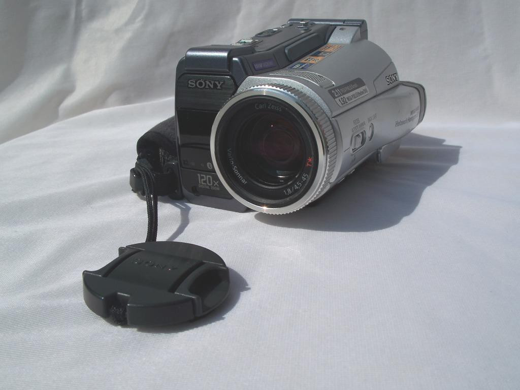 Camescope Sony DCR-IP220E Pal / Network Handycam IP Camera MicroMV