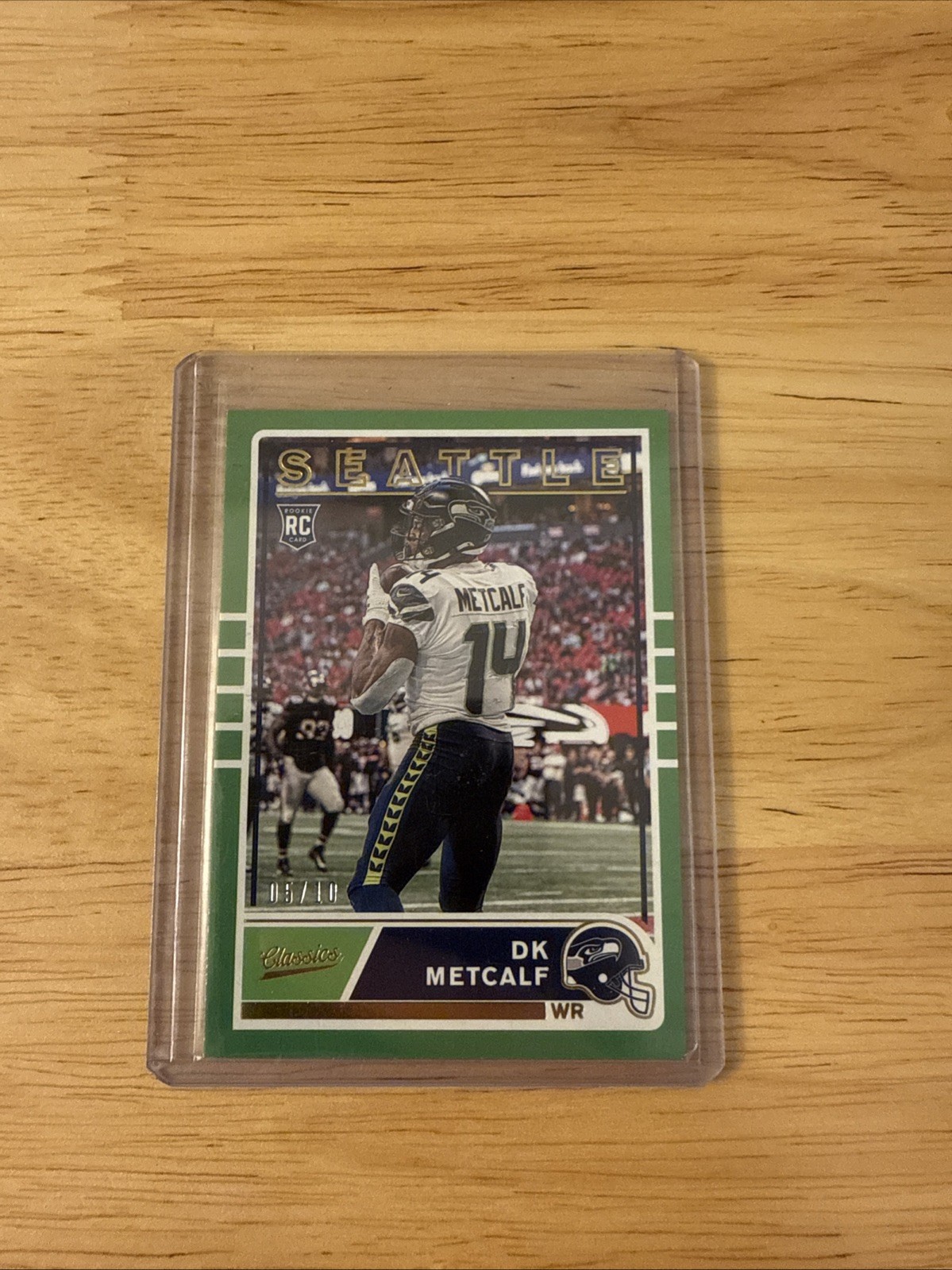 DK Metcalf Panini Chronicles Classics #C17 Gold