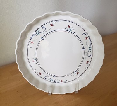 MIKASA Intaglio Quiche Dish Annette Bake 9   Quiche Pie Dish 1.25  Deep Ribbed