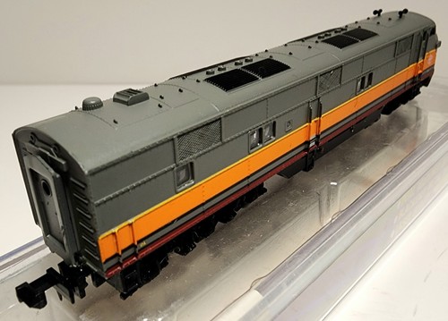 Life-Like N Scale MILWAUKEE ROAD E-7A Loco 17A #7037 BRAND NEW IN BOX-SCARCE - Picture 12 of 21