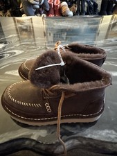 Ugg Neumel Crafted Regenerate Boots Size 4 Big Kids Sz