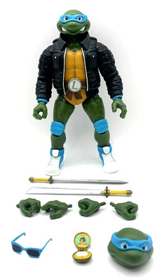 BST AXN Street Style Leonardo Figure Complete TMNT NInja Turtles Loyal Subjects