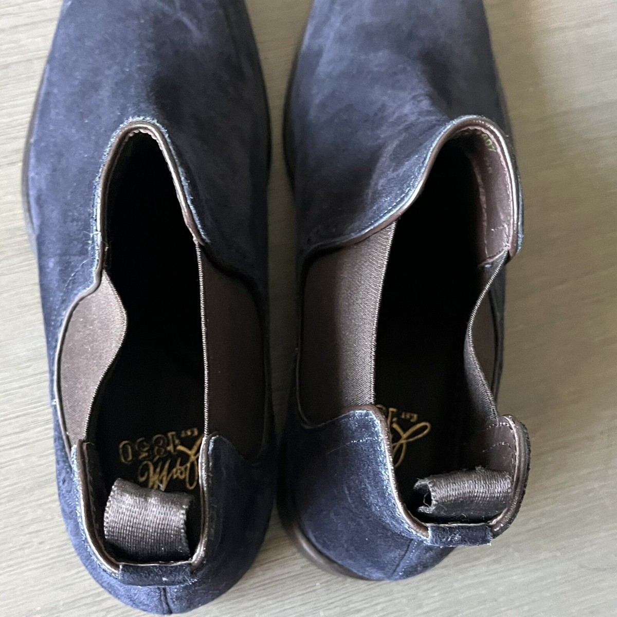 Johnston & Murphy Mens Size 8M Blue Suede Pull On Casual  display picture 1