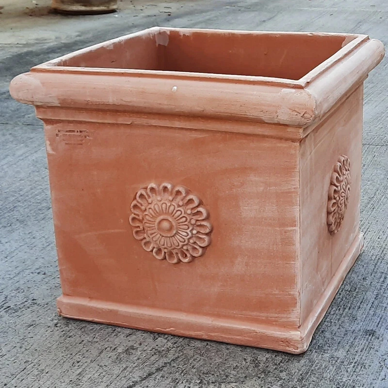 Vaso quadrato quadro Cubo in terracotta Fioriera piedini Omaggio resistente Gelo - Immagine 3 di 4