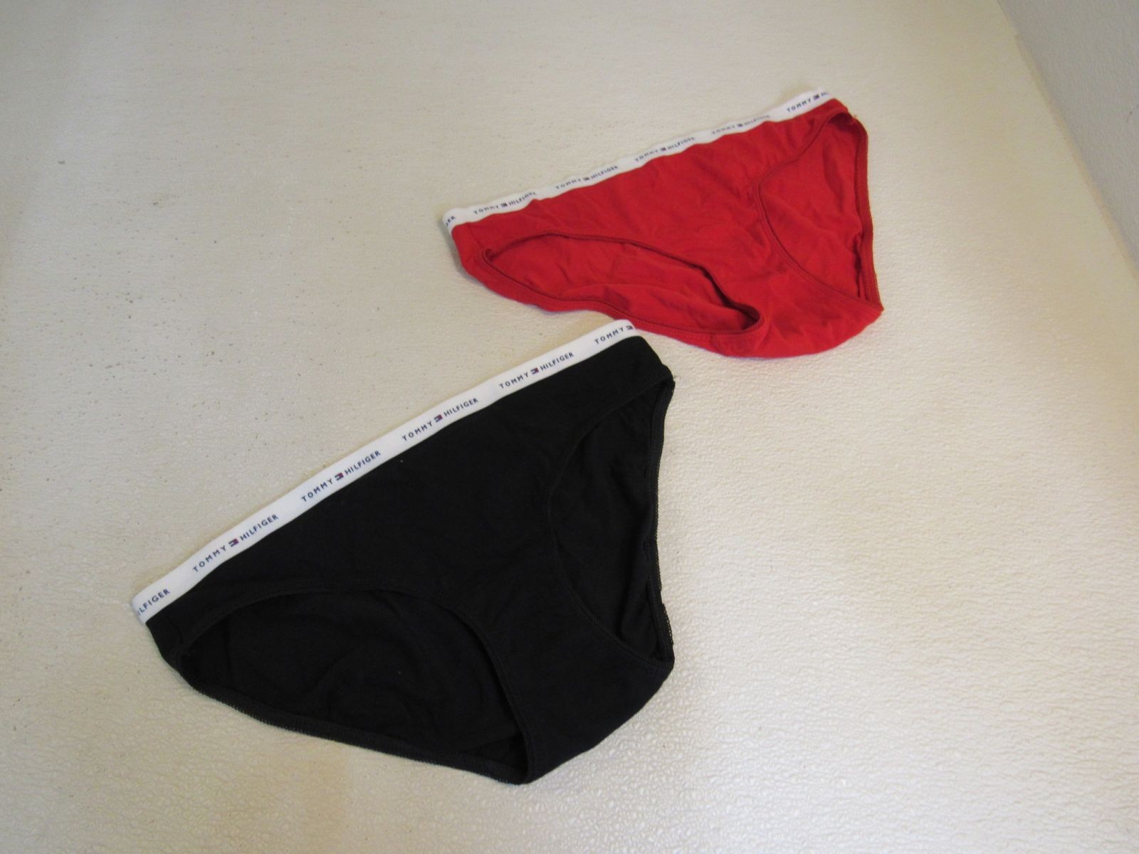 Tommy Hilfiger Brief 2 Pack 1 Black 1 Red Bikini Cut Cotton Female Size L