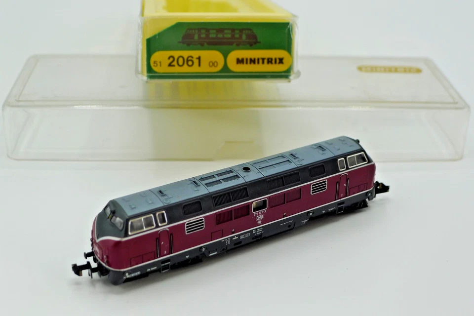 MINITRIX N LOCOMOTIVE DIESEL BR 221 137 3  DB RÉFÉRENCE 2061 - Photo 2/4