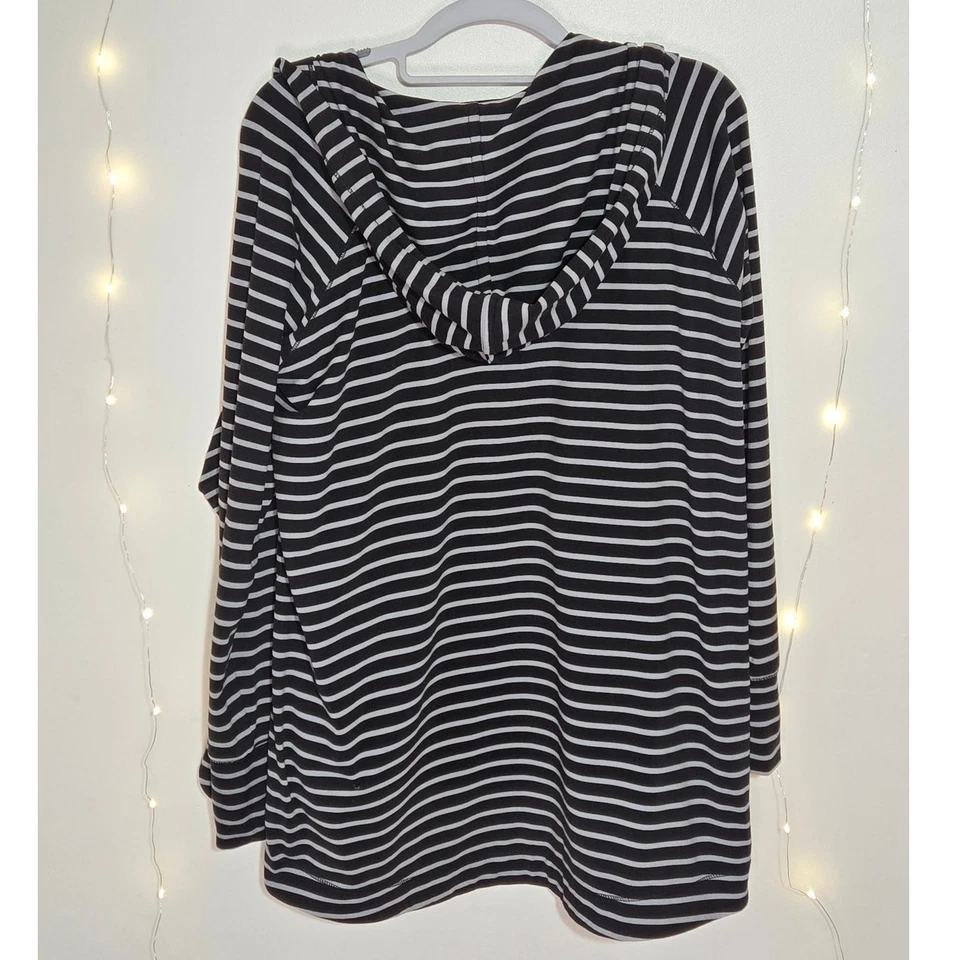 Cárdigan envolvente CUDDL DUDS Flexwear Jersey tejido a rayas con capucha pequeño/mediano Foto 2 de 4