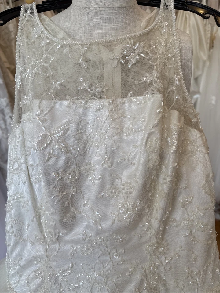 Vestido de Boda Marfil Talla 12 De Colección Morilee Cuentas Pesadas, Falda Completa de Tul Foto 4 de 4