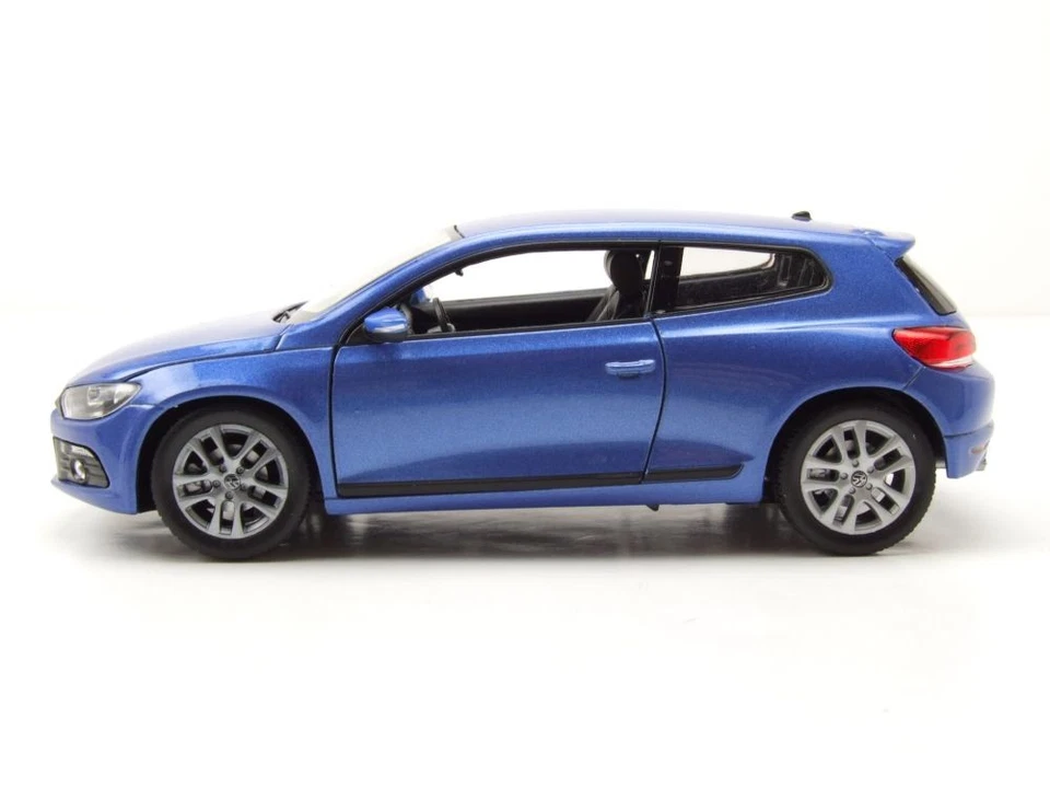 VW Scirocco 3 2009 Blu Metallizzato Modellino 1:24 Welly - Immagine 3 di 4