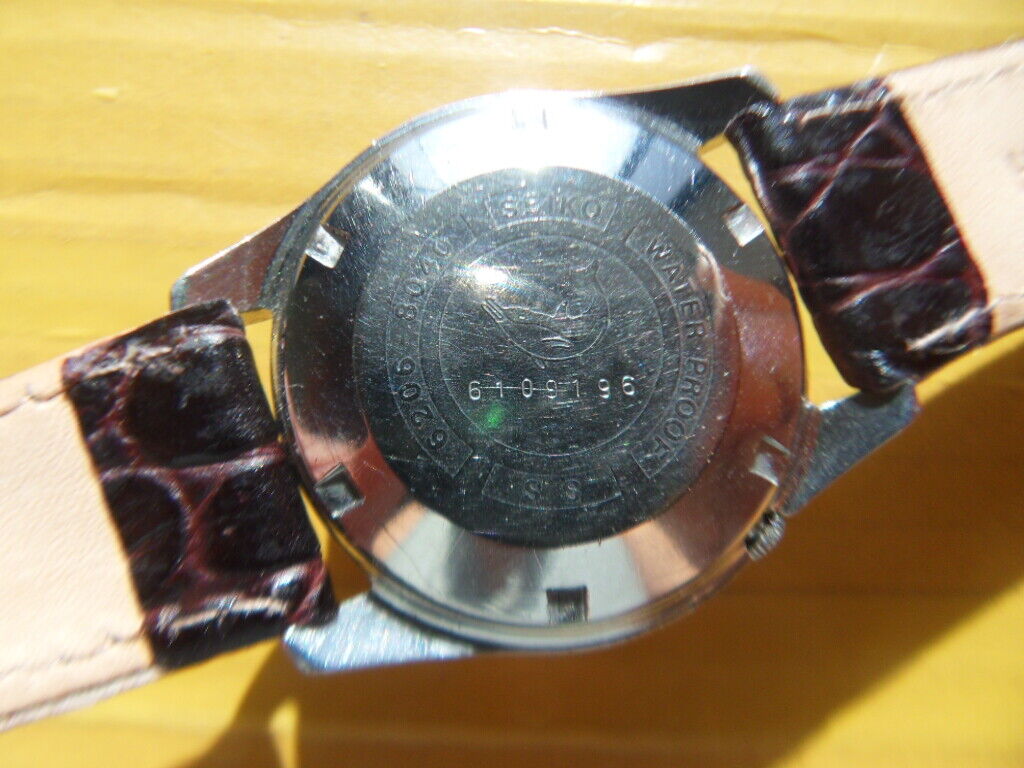 Vintage JAPAN Seiko SEIKOMATIC 26 Jewels Automatic Watch Vintage JAPAN Seiko SEIKOMATIC 26 Jewels Automatic Watch