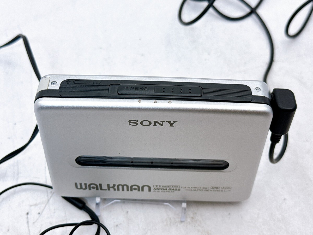 SONY Walkman WM-GX677 Silver Cassette Recording Player with