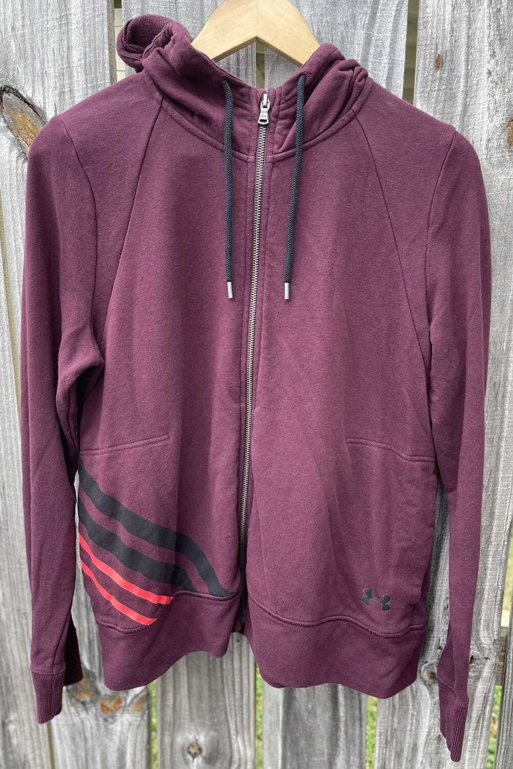 Under Armour Loose Women’s Hoodie Sweatshirt Maroon Size Large Zip EUC
