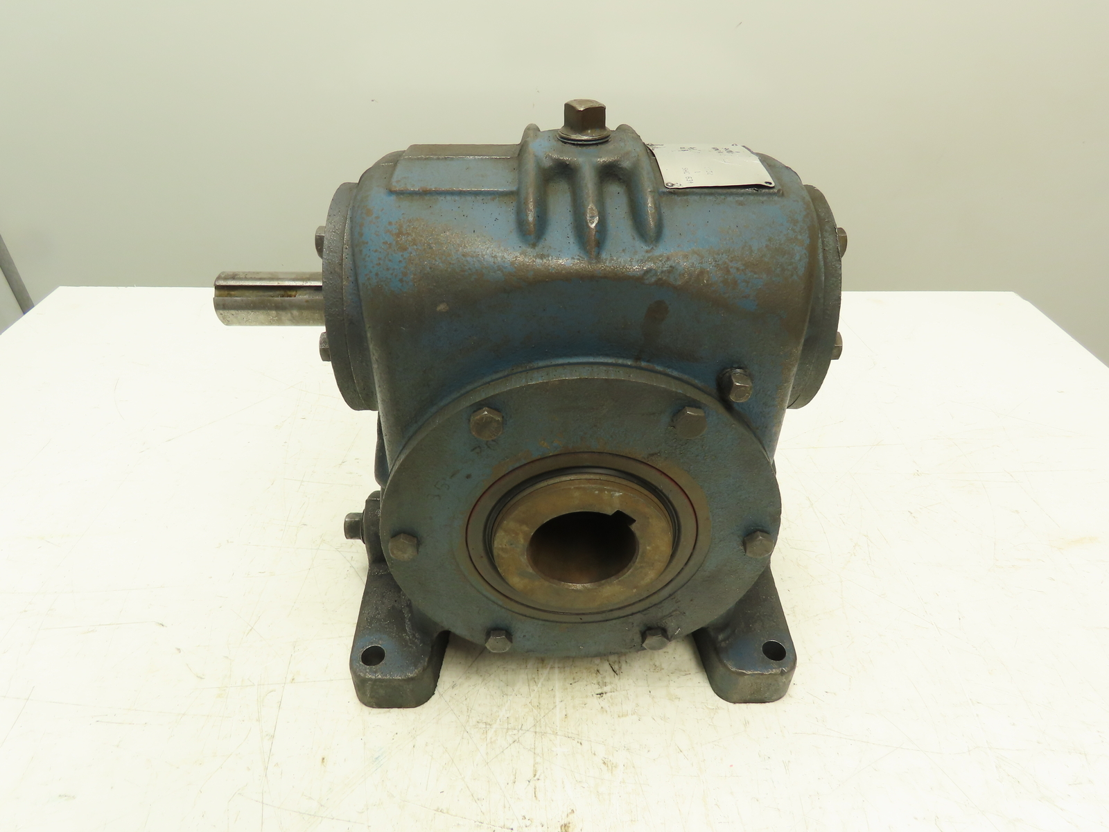 Cone Drive SH035-C1 Speed Reducer 5:1 Gearbox 350 RPM Hollow Shaft Output