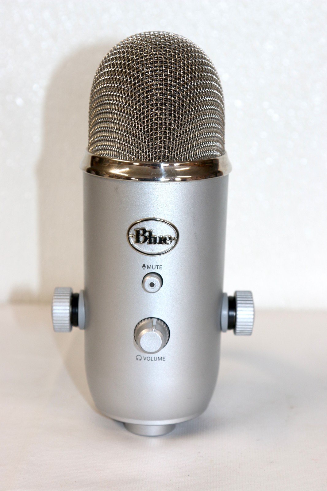 Blue Yeti USB Microphone - Platinum Tested #888-000325