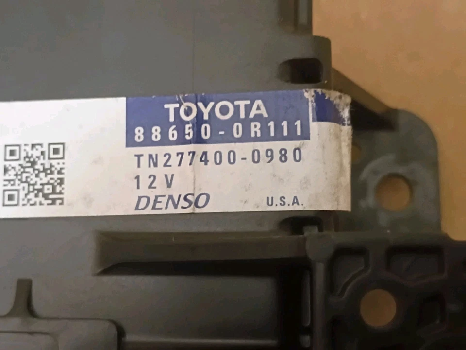 Conjunto amplificador Toyota RAV4 2014-2016, aire acondicionado P/N 88650-0R111 Foto 4 de 4