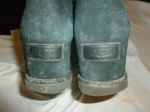 UGG Classic Femme Mini Black Suede Hidden Wedge Bootie Size 7 - Picture 5 of 6