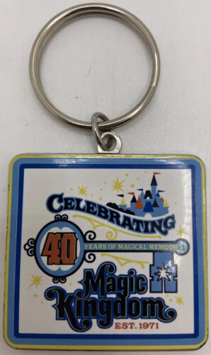 Magic Kingdom Schlüsselanhänger 40th Magical Memories Disney WDW Cast Member Exclusive - Bild 2 von 3