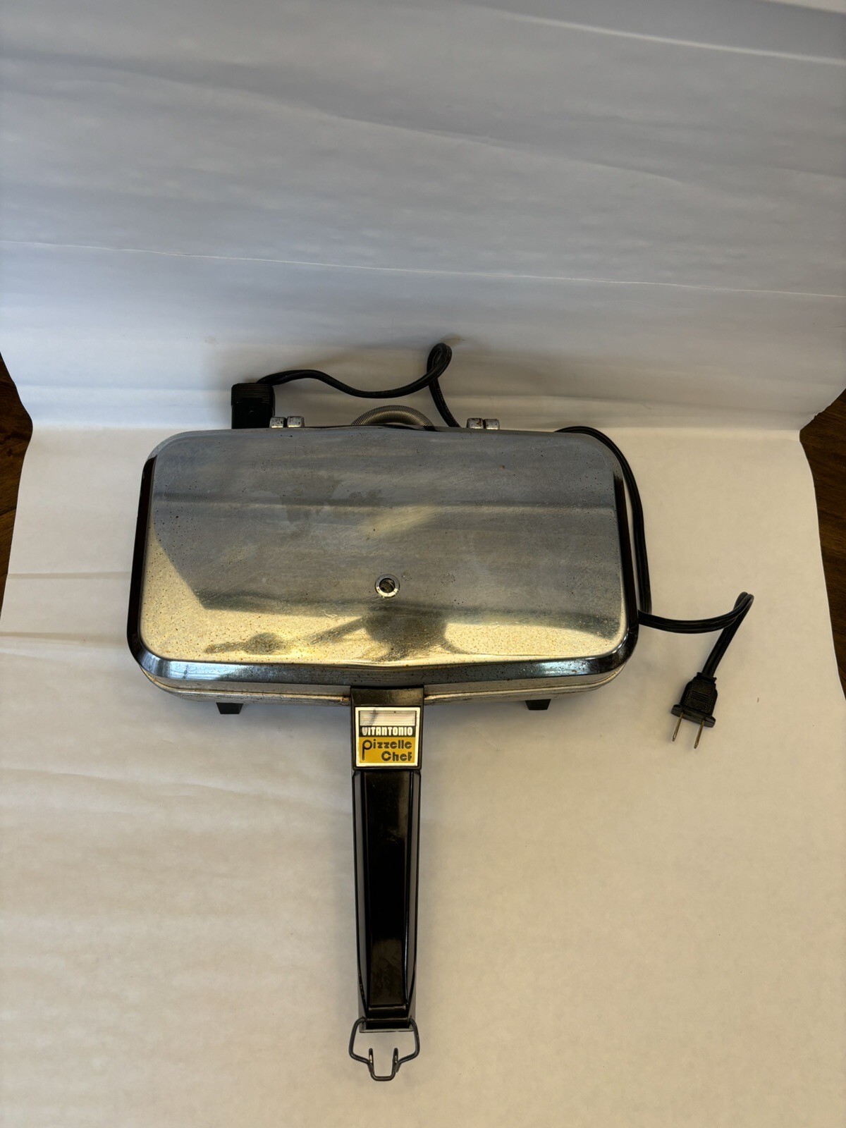 Vitantonio Pizzelle Chef No. 300 Electric Pizzelle Maker Tested With