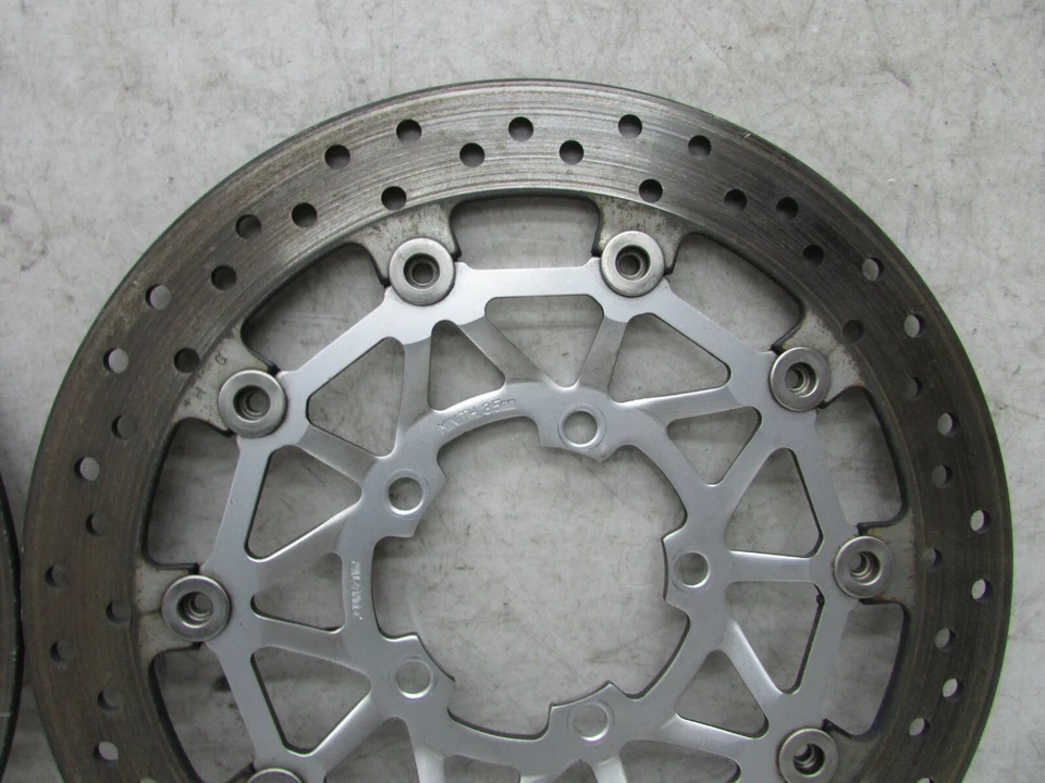 306 G TRIUMPH STREET TRIPLE R 675 2009 OEM ROTOR DELANTERO DERECHO E IZQUIERDO (DOS) Foto 4 de 4