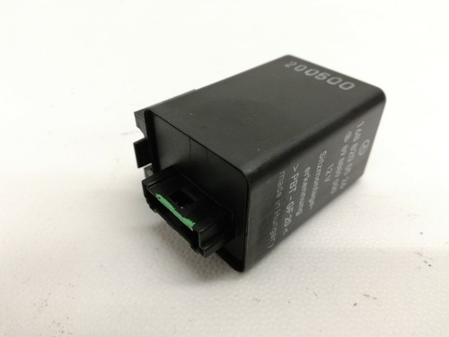 Mercedes W168 -  Relais Steuergerät Sitzerkennung 1688200526 (04)