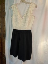 Candies Very Nice White and Black Formal/Cocktail Short Dress Sleeveless Small