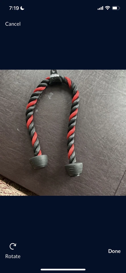 Accesorio de cable con mango en D + accesorio de cuerda de tríceps de 36” + accesorio de tríceps adicional Foto 3 de 4