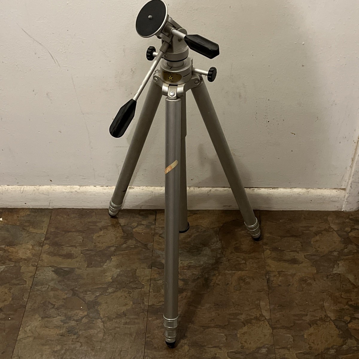 Vintage Star D Mfg Inc NY Professional Aluminum TRIPOD | eBay