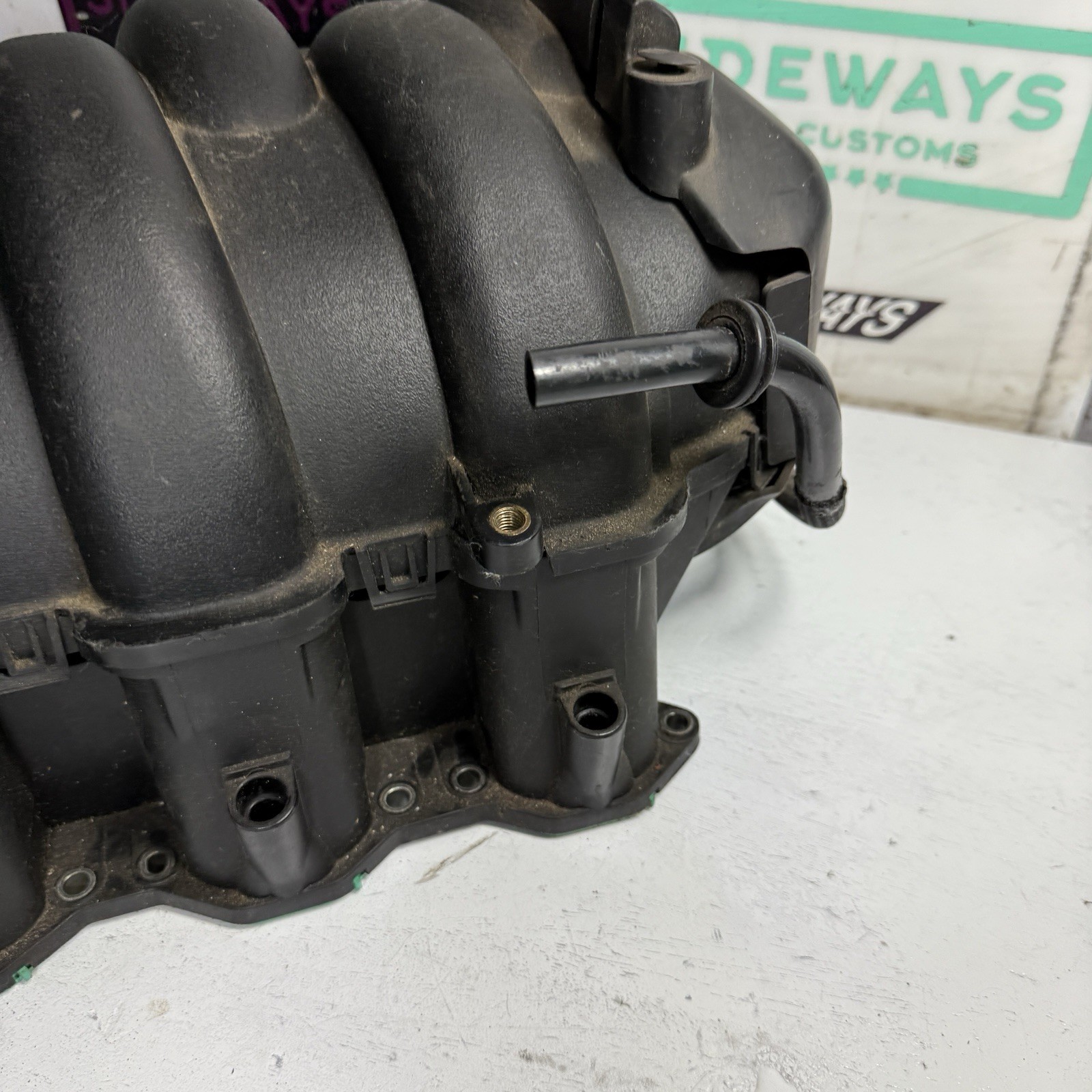 03-08 Maserati Quattroporte 4.2L Engine Intake Manifold M139
