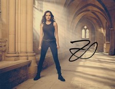 Authentic HAND Signed Zoey Deutch 10x8 Photo IN PERSON [19617]