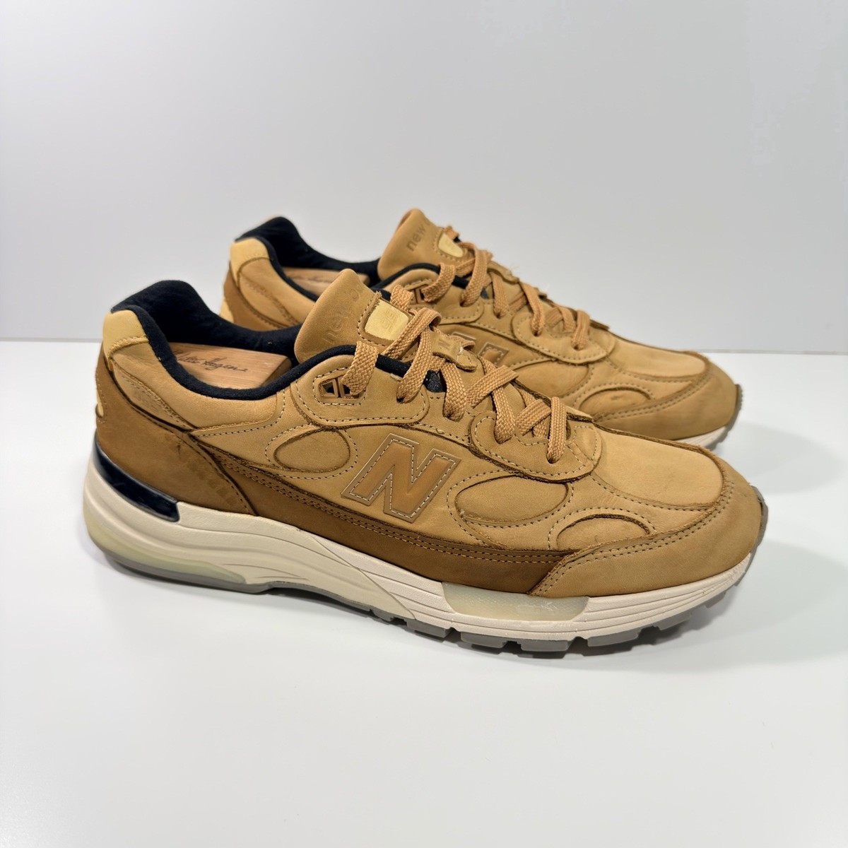New Balance M992LX Men's Size 10.5 M Wheat Leather Sneakers Made