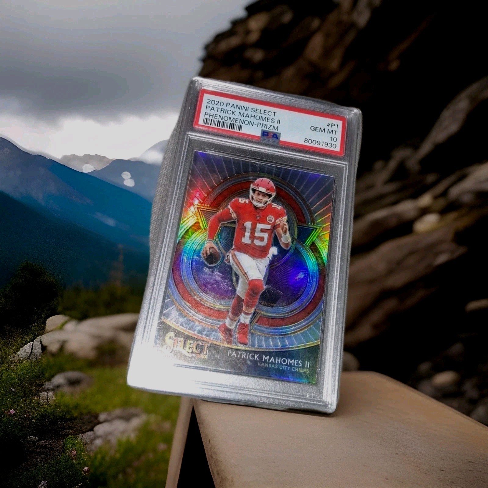 2020 Panini Select Patrick Mahomes Phenomenon Prizm PSA 10
