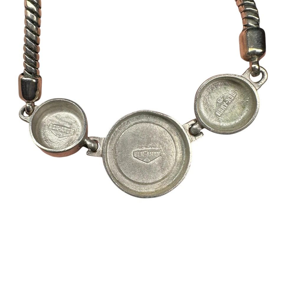 Ожерелье кабошон Ben Amun модернистское черное с тремя кругами серебристое 16 дюймов - Изображение 2 из 4