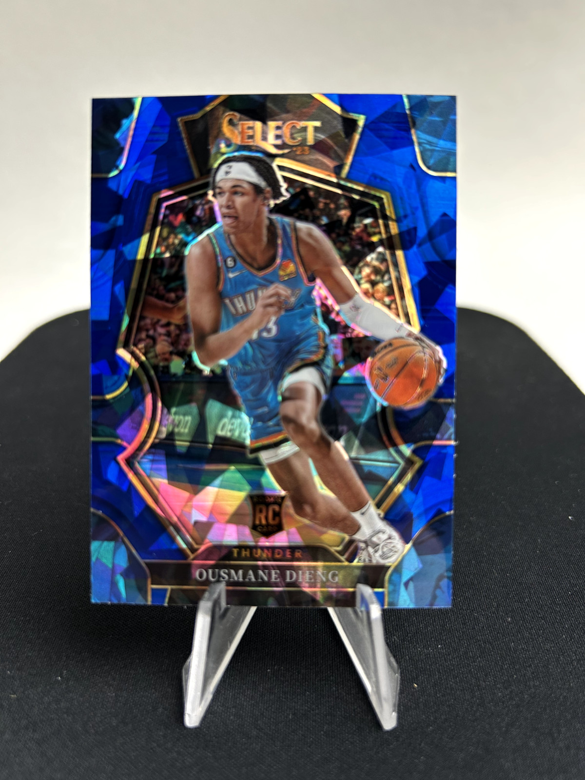 2022-23 Panini Select Blue Cracked Ice #190 Ousmane Dieng