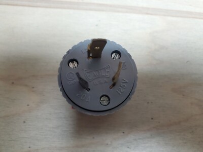 EAGLE L5-20P 20A 125V MALE INLINE TWIST LOCK PLUG ''NICE'' 